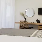 Anemelia Luxury * ארגוסטולי