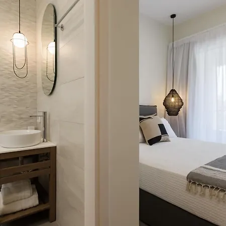 Anemelia Luxury *