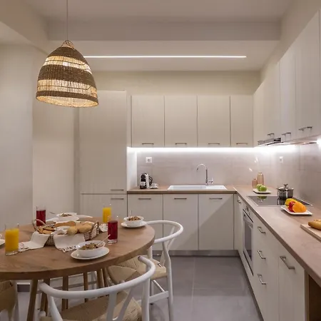 Anemelia Luxury * ארגוסטולי