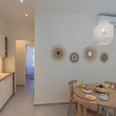 Anemelia Luxury *