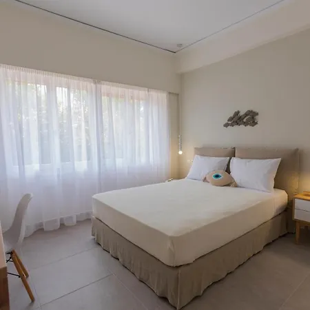 Anemelia Luxury *